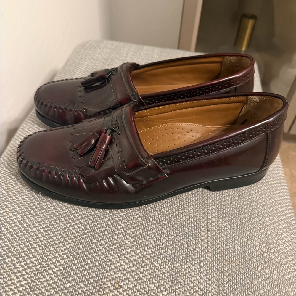 Bass Men's Dark Brown Leather Tassel Loafers - Picture 2 of 7